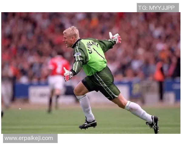 怀念刚过世的足球明星他的一生与球场传奇故事